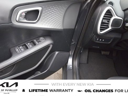 New 2025 Kia Soul LX image 27