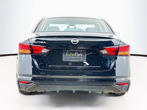 Used 2024 Nissan Altima 2.5 S image 7