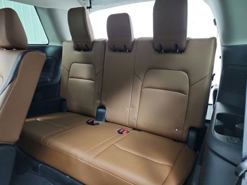 Used 2023 Nissan Pathfinder Platinum w/ Black Appearance Package image 45