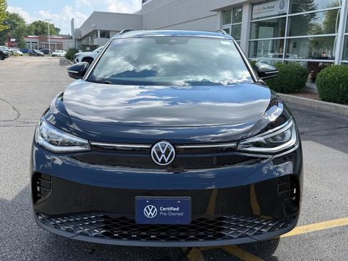 Certified 2025 Volkswagen ID.4 Pro S w/ ID.4 Black Package RWD image 9