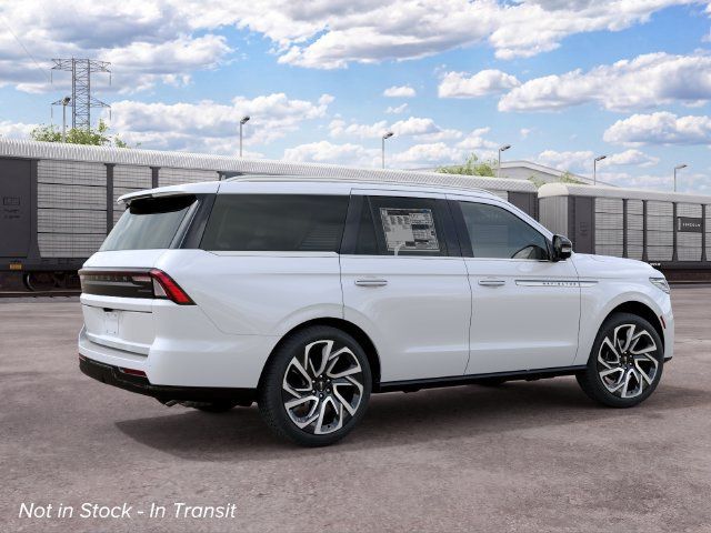 New 2027 Lincoln Navigator Reserve AWD/4WD image 6