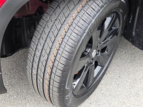 Certified 2025 Honda Pilot Black Edition image 25