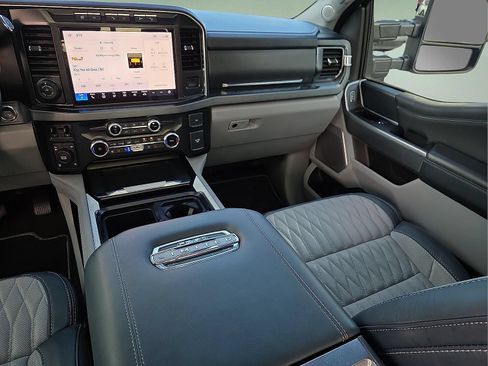 Used 2024 Ford F250 Limited w/ FX4 Off-Road Package AWD/4WD image 12