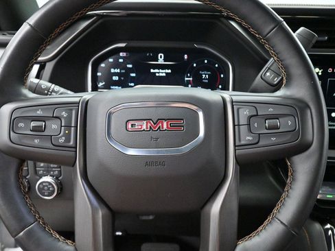 Used 2024 GMC Sierra 2500 AT4 w/ Technology Package AWD/4WD image 16