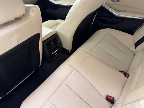 Used 2026 BMW 330i Sedan w/ Convenience Package RWD image 30