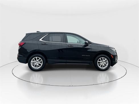 Used 2024 Chevrolet Equinox LT image 9