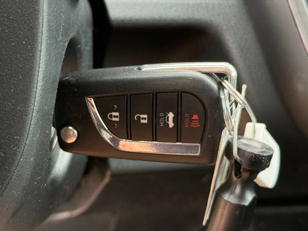 Used 2024 Toyota Camry SE FWD image 34