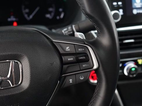 Used 2020 Honda Accord Touring image 23