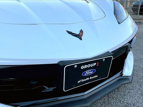 Used 2022 Chevrolet Corvette Stingray Coupe w/ Z51 Performance Package image 27