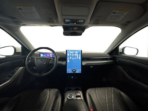 Used 2022 Ford Mustang Mach-E Select image 17