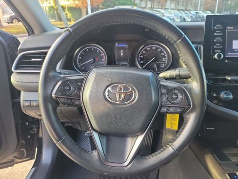 Certified 2022 Toyota Camry SE image 23