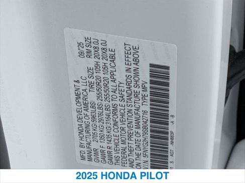 New 2025 Honda Pilot Touring image 26