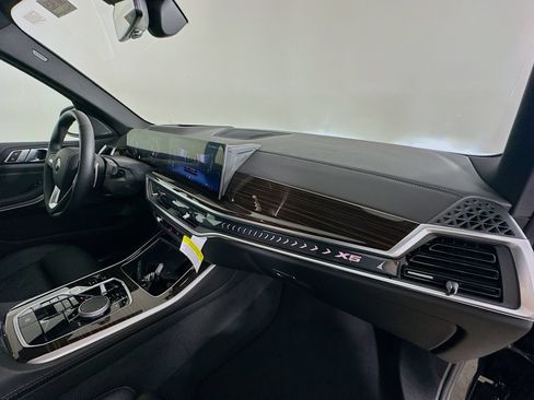 New 2026 BMW X5 xDrive40i w/ Climate Comfort Package AWD/4WD image 45