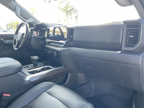 Used 2023 Chevrolet Silverado 1500 LT Trail Boss w/ LT Trail Boss Premium Package image 29