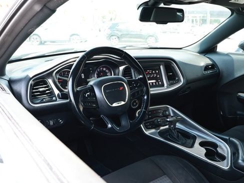 Used 2021 Dodge Challenger SXT RWD image 22