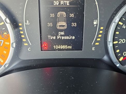 Used 2015 Jeep Renegade Latitude image 24