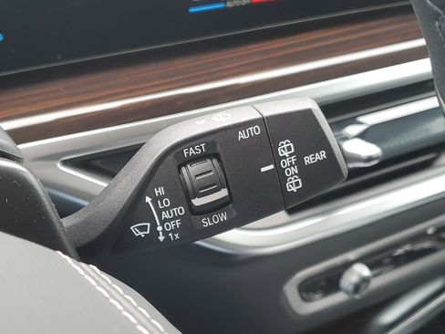 New 2026 BMW X7 xDrive40i w/ Premium Package image 16