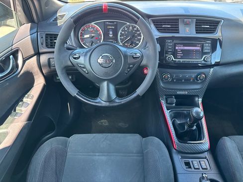 Used 2017 Nissan Sentra NISMO FWD image 21