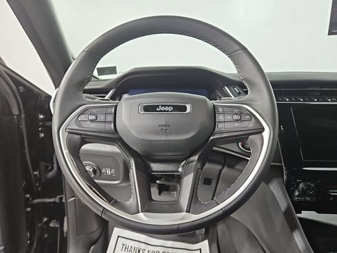 Used 2023 Jeep Grand Cherokee L Laredo AWD/4WD image 15