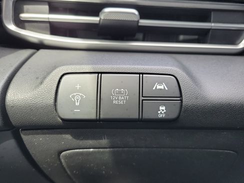Used 2023 Hyundai Elantra Limited FWD image 21