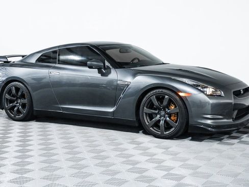 Used 2009 Nissan GT-R Premium image 6