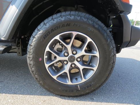 New 2025 Jeep Wrangler Sport S image 9