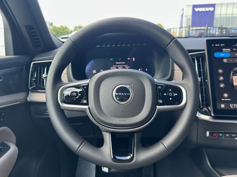 New 2026 Volvo XC90 B5 Plus image 14