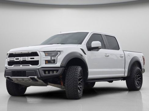 Used 2019 Ford F150 Raptor w/ Equipment Group 802A Luxury image 18