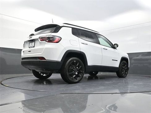 New 2026 Jeep Compass Latitude image 23