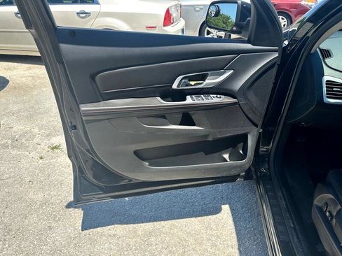 Used 2011 GMC Terrain SLE image 13