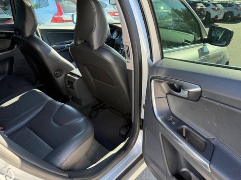 Used 2014 Volvo XC60 3.2 AWD/4WD image 9