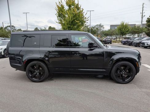 Used 2024 Land Rover Defender 130 V8 image 2