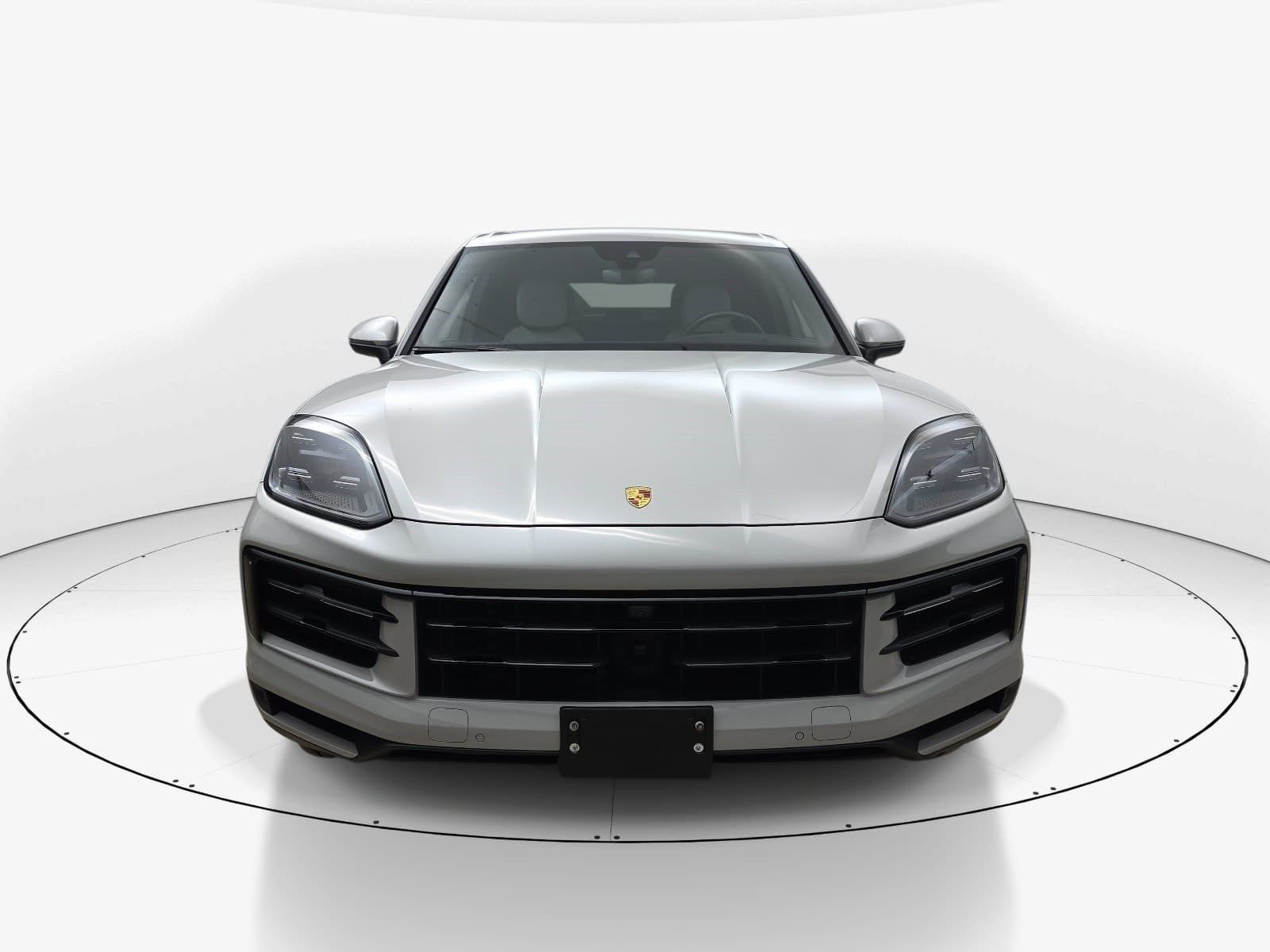Used 2024 Porsche Cayenne AWD/4WD image 9
