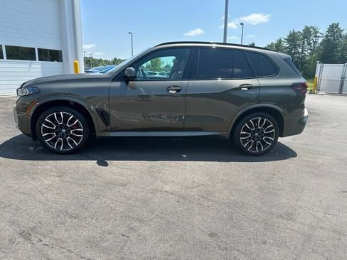 Used 2024 BMW X5 xDrive40i w/ M Sport Package AWD/4WD image 2