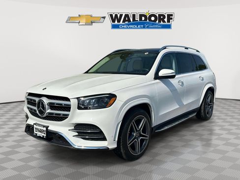 Used 2023 Mercedes-Benz GLS 450 4MATIC image 3