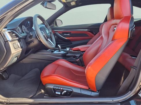 Used 2018 BMW M4 Coupe image 11