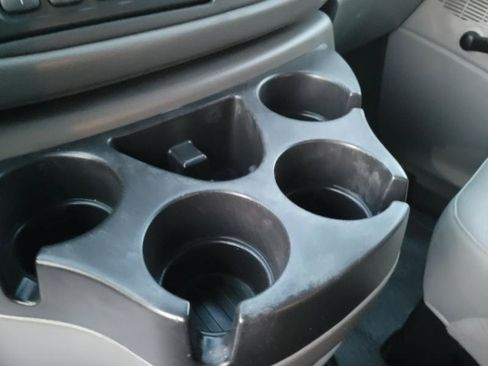 Used 2008 Ford E-350 and Econoline 350 Extended Super Duty RWD image 30