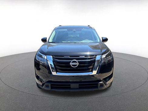 Used 2025 Nissan Pathfinder SV FWD image 5