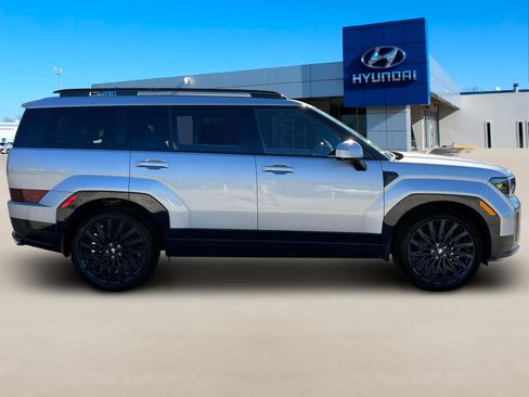 Used 2025 Hyundai Santa Fe Calligraphy AWD/4WD image 9