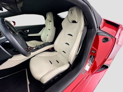 Used 2022 Lamborghini Huracan EVO RWD image 22