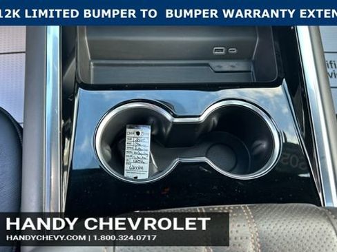 Certified 2025 Chevrolet Suburban High Country AWD/4WD image 32