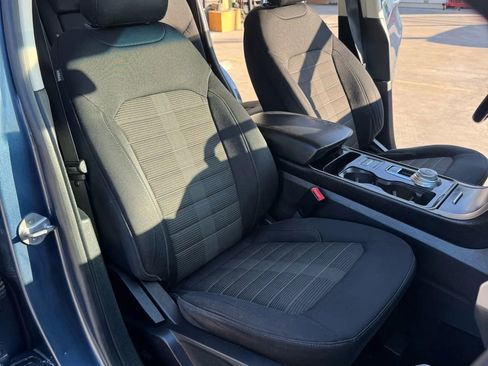 Used 2019 Ford Edge SEL image 38