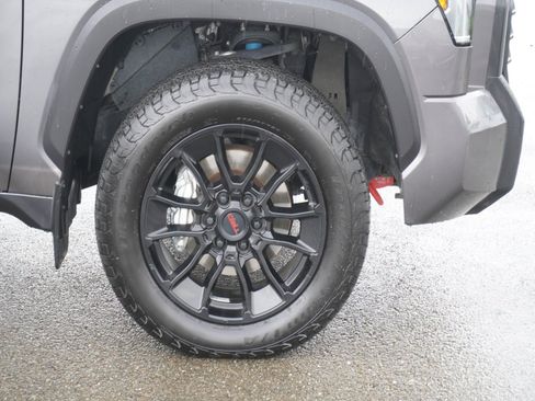 Used 2022 Toyota Tundra Limited w/ TRD Off-Road Package AWD/4WD image 5