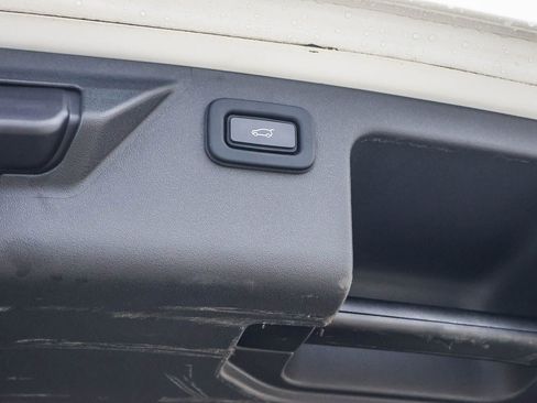 Used 2022 Land Rover Discovery Sport S image 28