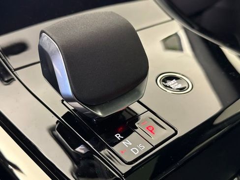 New 2026 Land Rover Range Rover Sport Dynamic SE AWD/4WD image 19