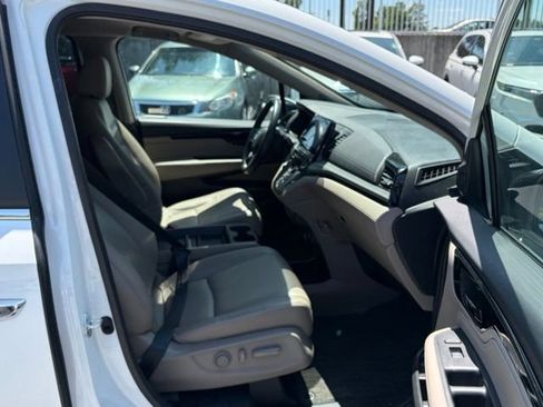 Used 2023 Honda Odyssey Touring image 26