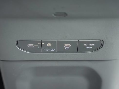 Used 2026 Kia EV9 Light RWD image 27