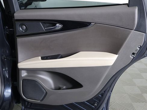 Used 2022 Lincoln Nautilus Reserve image 31