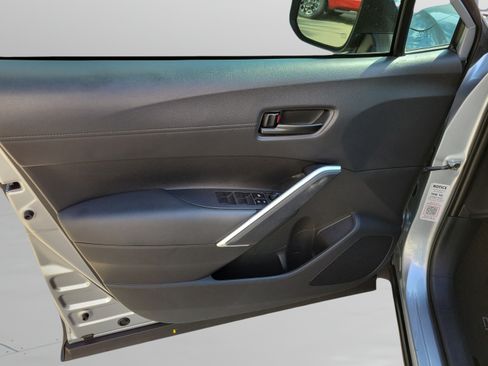 Certified 2023 Toyota Corolla Cross LE FWD image 6