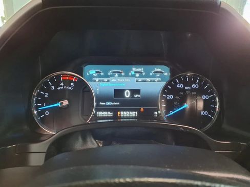 Used 2017 Ford F350 Lariat w/ Lariat Ultimate Package AWD/4WD image 27